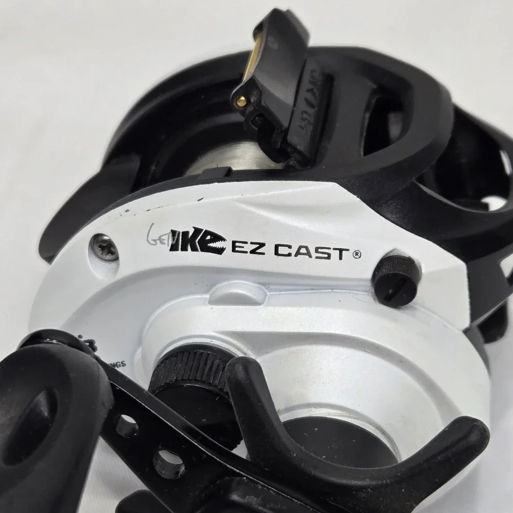 Abu Garcia Ike EZ Cast White Fishing Reel 3 Bearings 6:2:1 ratio IKEEZLP - Picture 8 of 12
